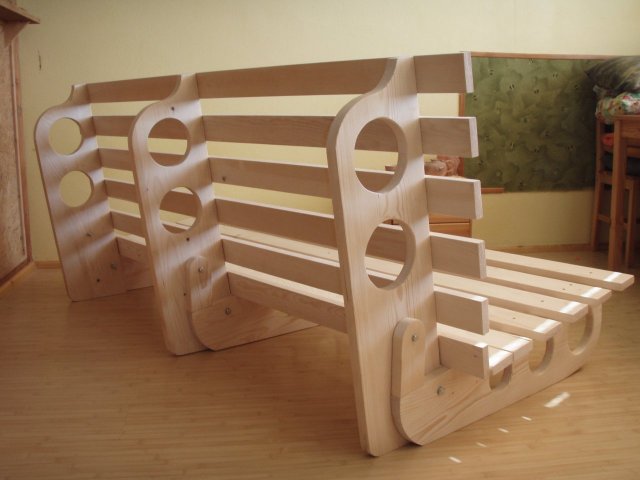 Polohovací postel – Futon_3